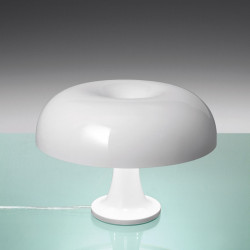 Lampe de table Nessino blanche - (0039060A) / Artémide